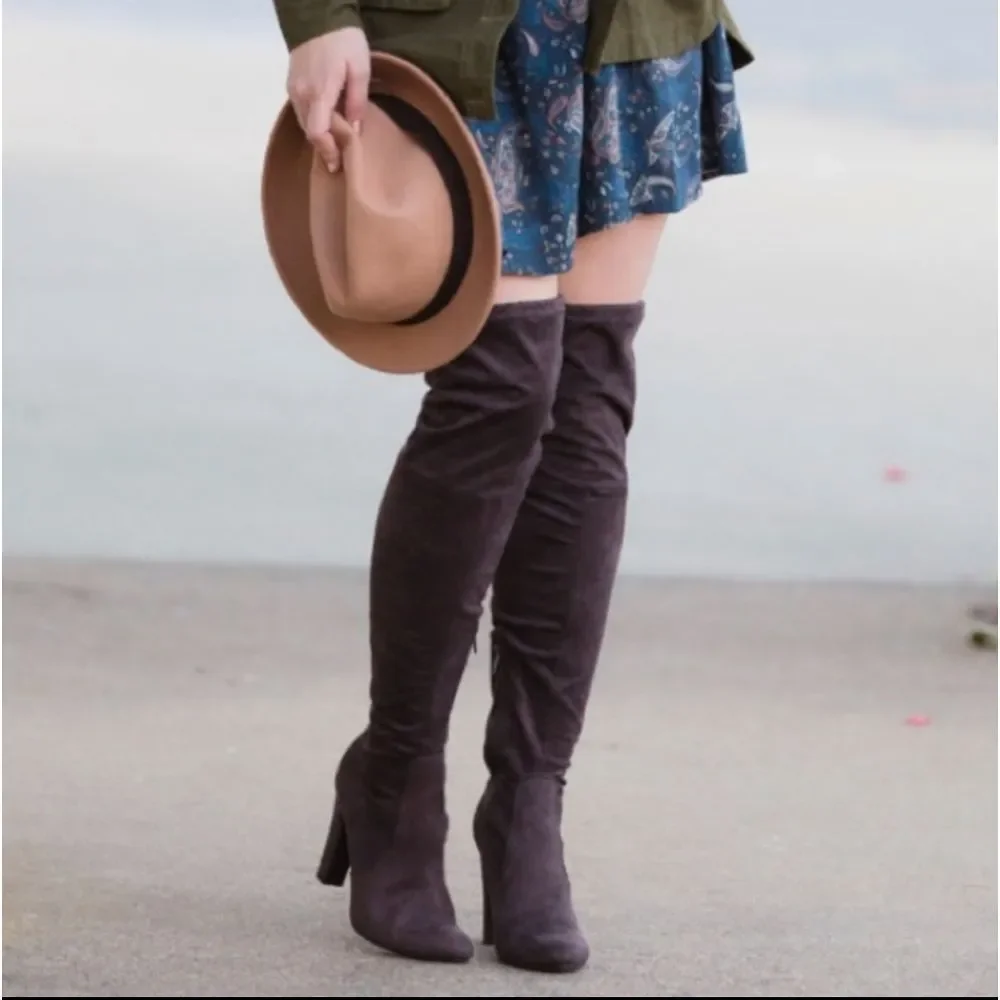 UNISA Sarana Faux‎ Suede Over The Knee Heeled Rich Brown Boots Size 7½